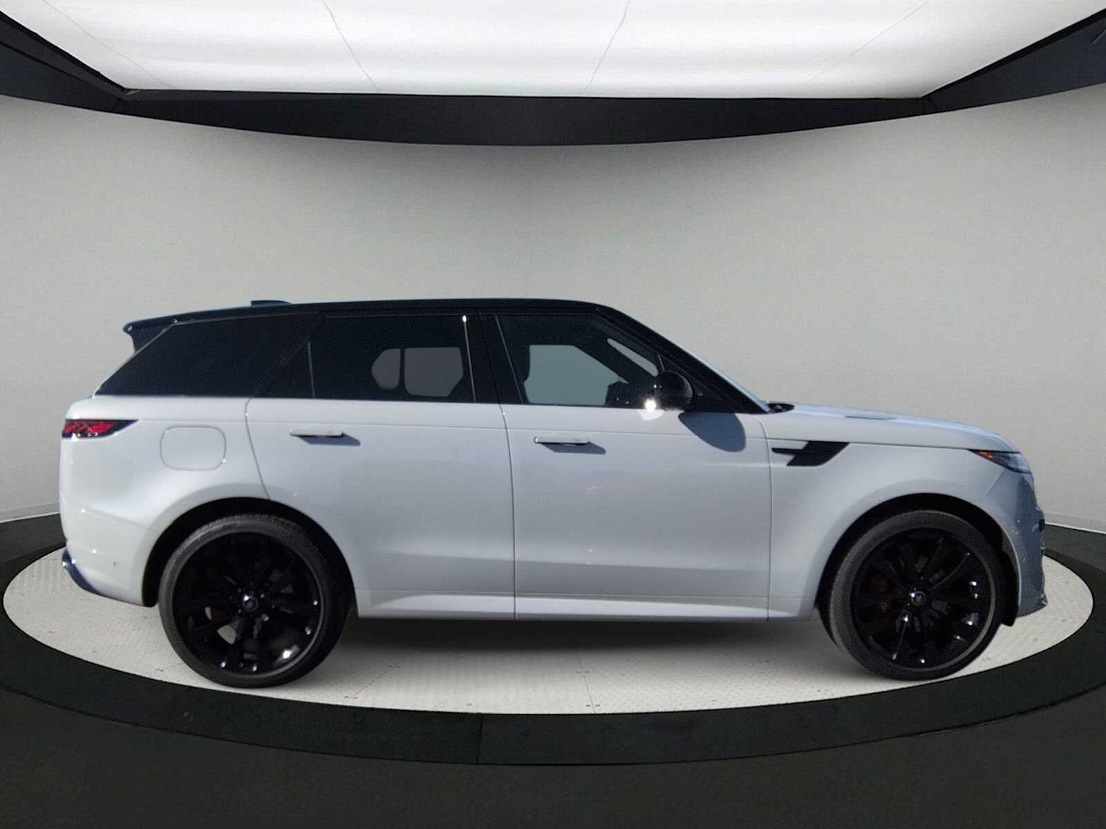 2025 Land Rover Range Rover Sport Dynamic SE