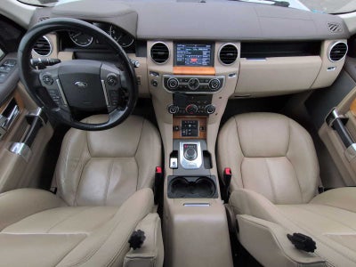 2014 Land Rover LR4 LUX