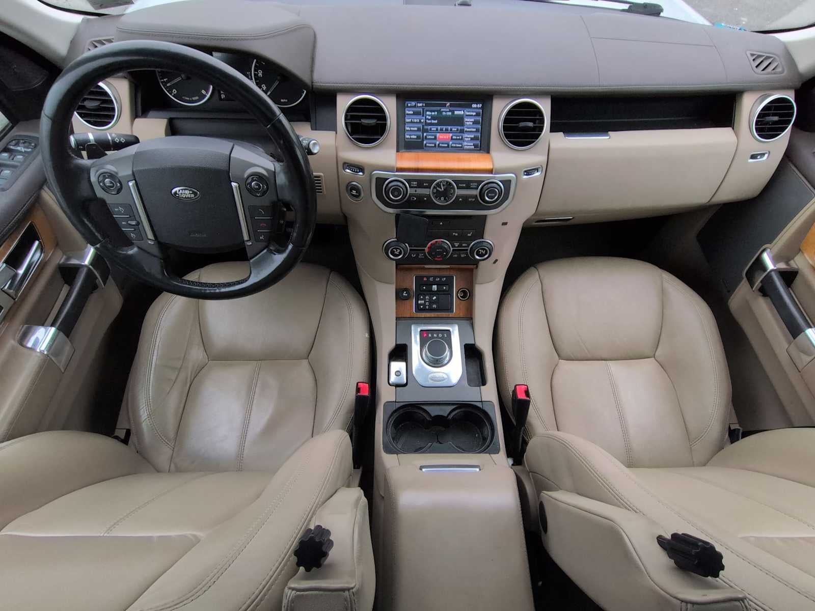 2014 Land Rover LR4 LUX