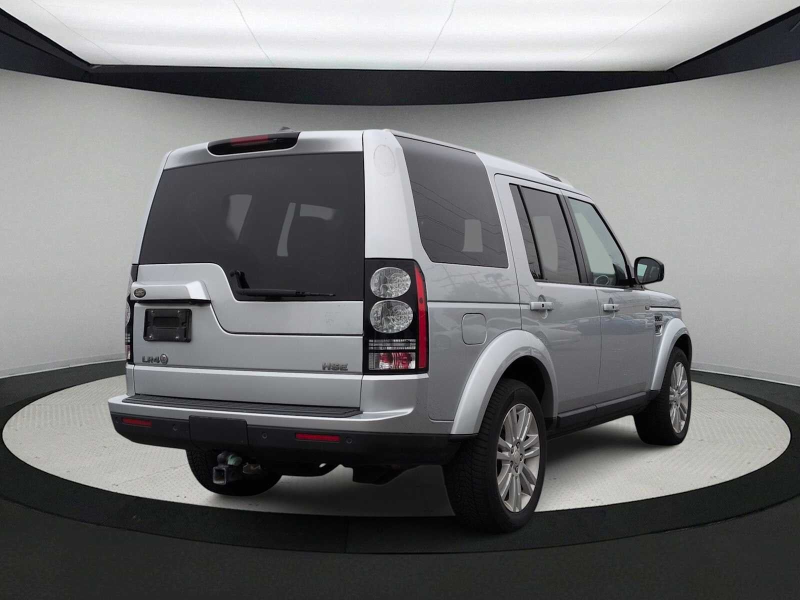 2014 Land Rover LR4 LUX