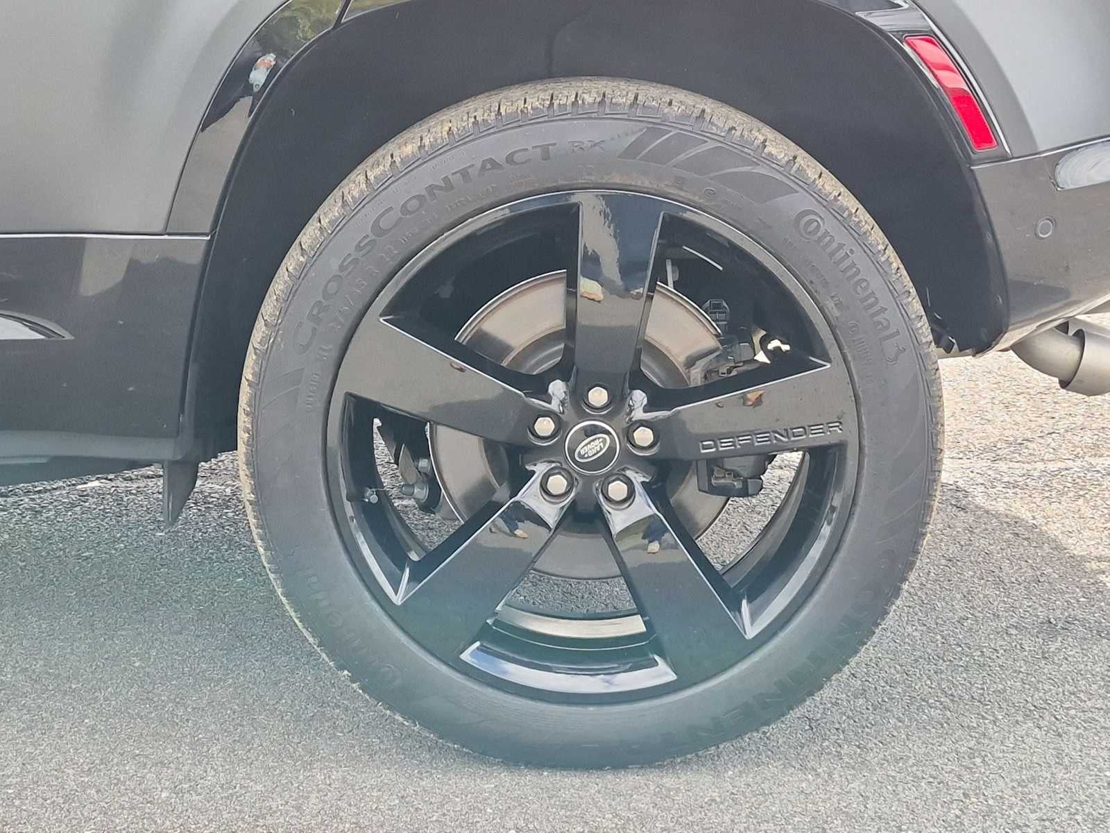 2024 Land Rover Defender Carpathian Edition