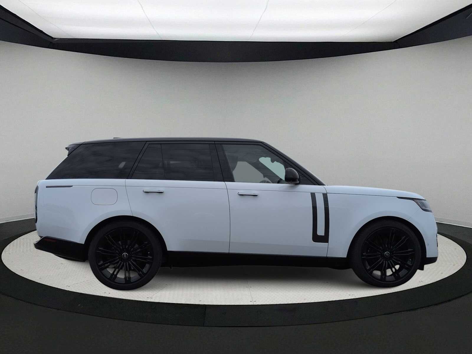 2024 Land Rover Range Rover SE