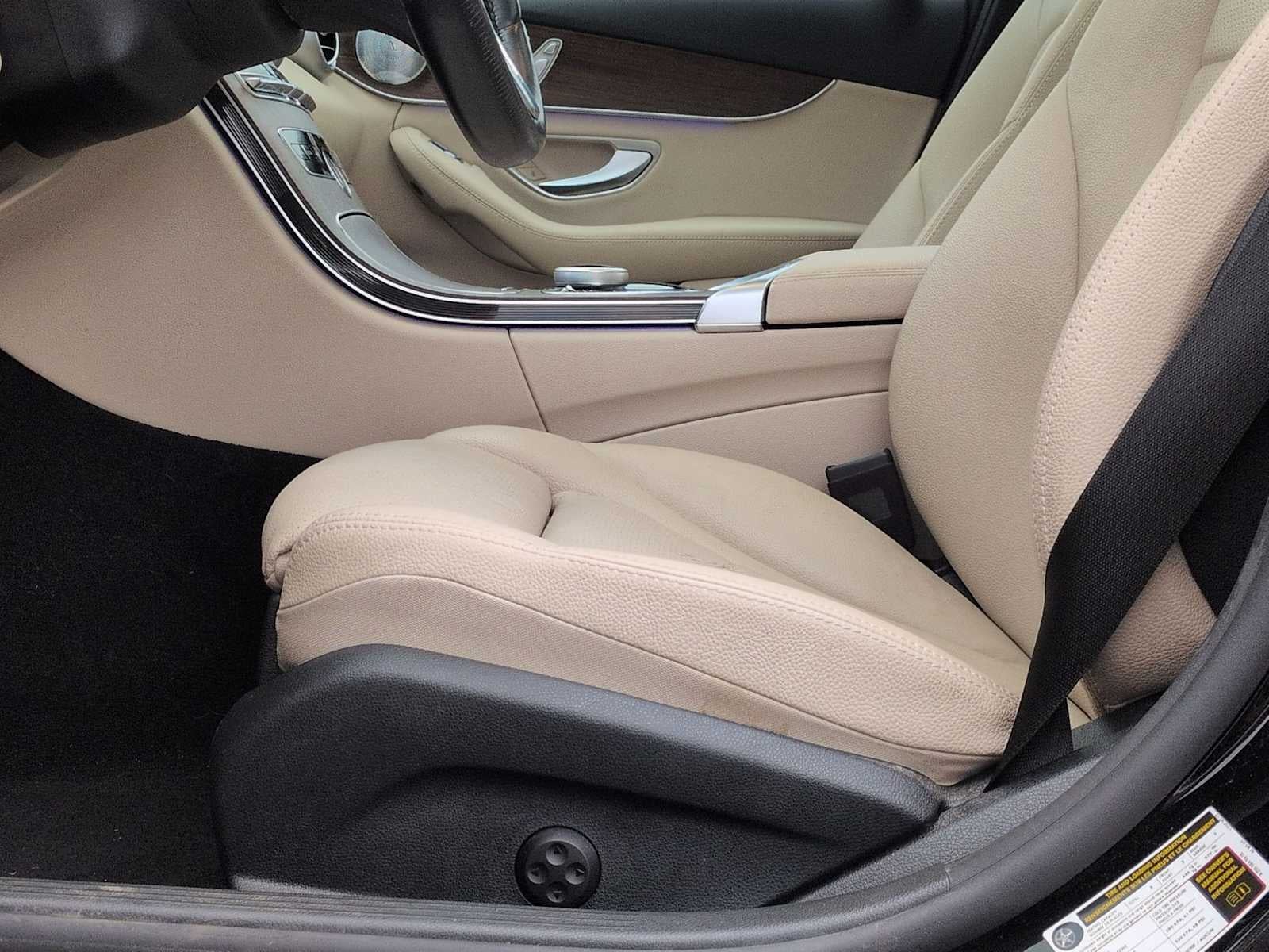 2021 Mercedes-Benz C 300 C 300