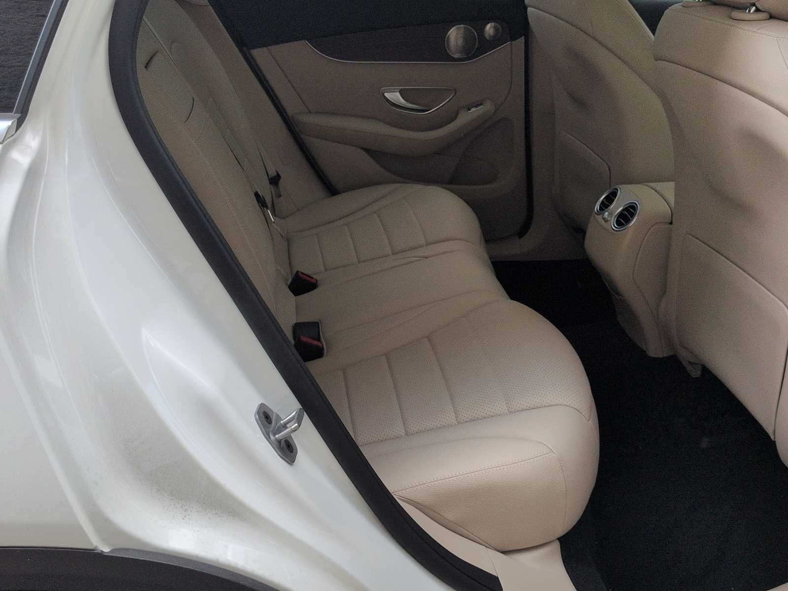2021 Mercedes-Benz GLC 300 GLC 300