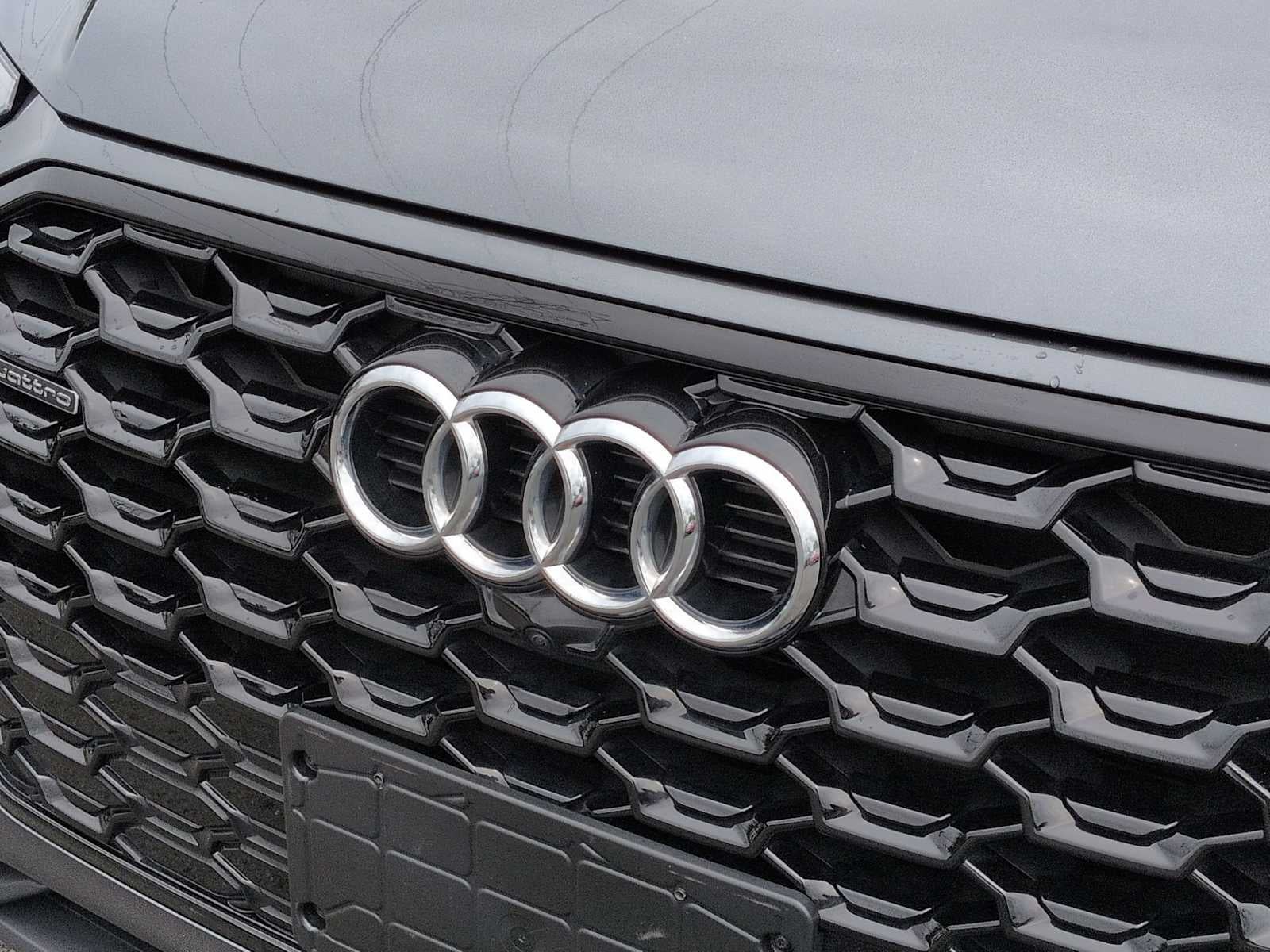 2022 Audi Q5 Sportback S line Premium Plus