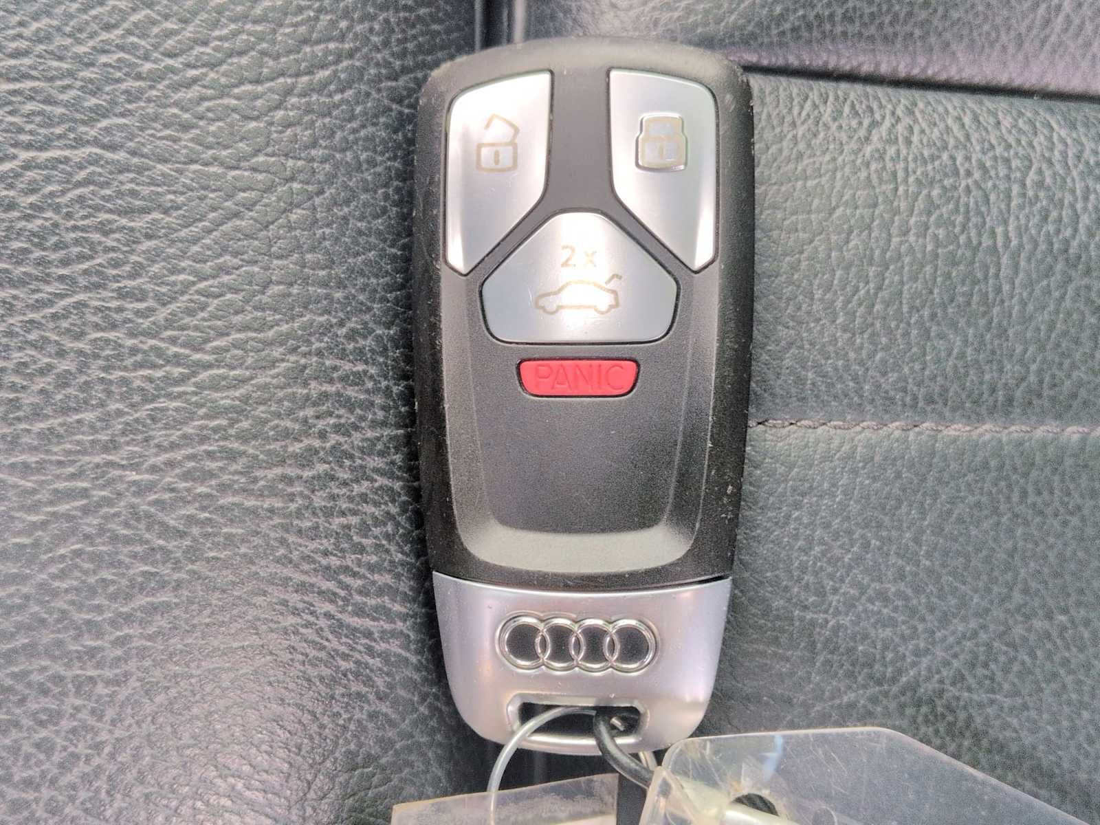 2020 Audi Q5 Titanium Premium