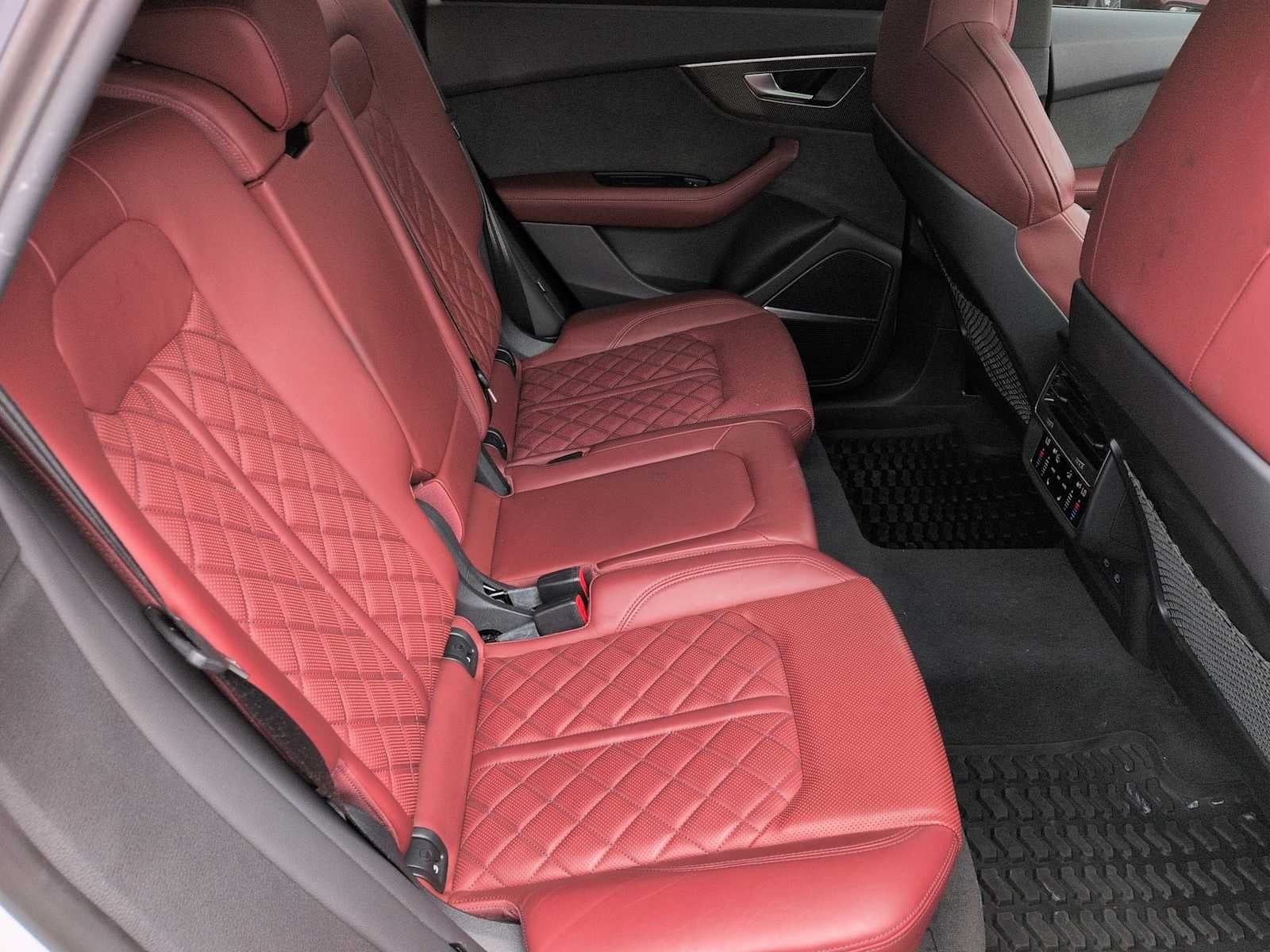 2023 Audi SQ8 Premium Plus