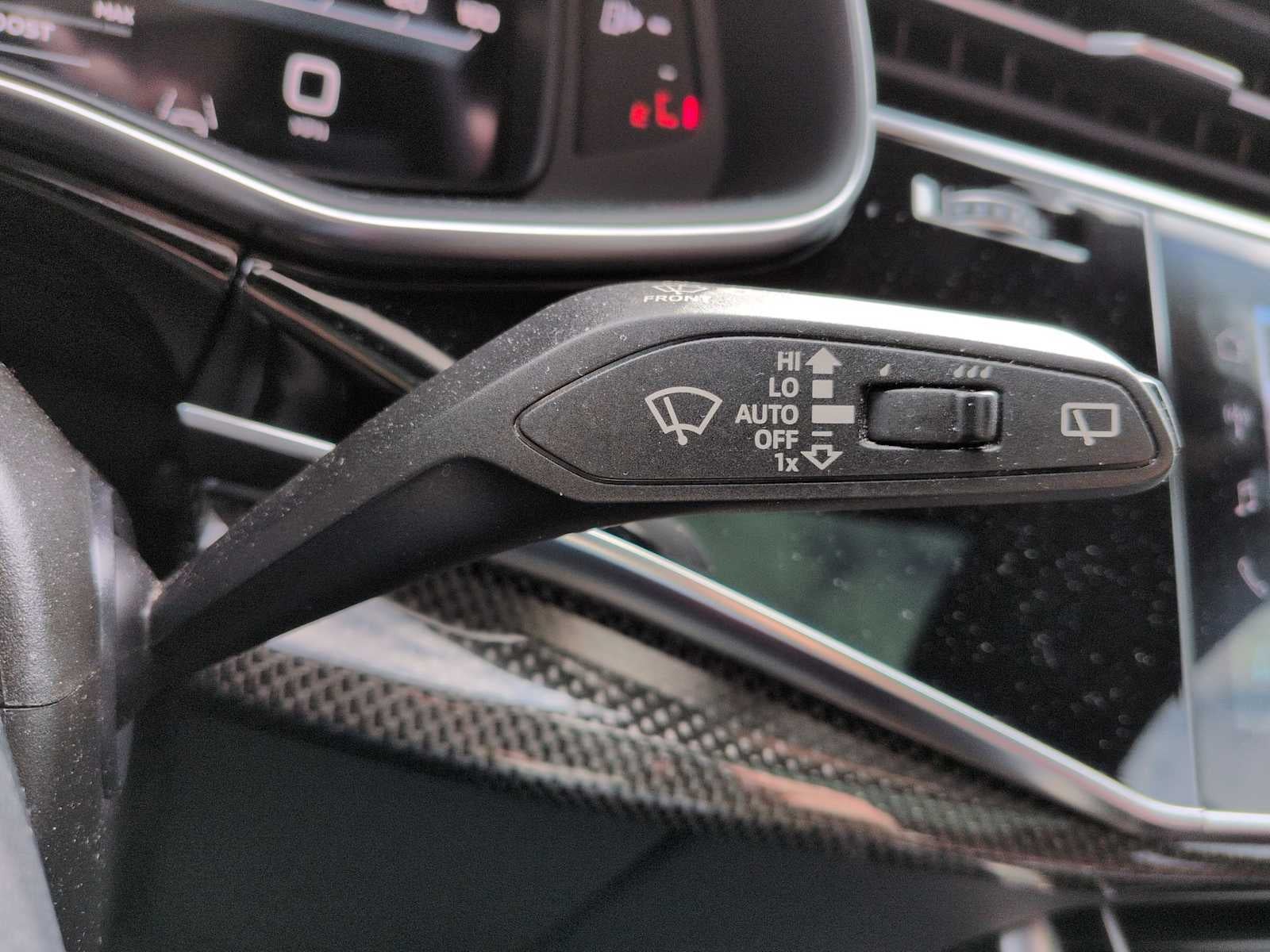 2023 Audi SQ8 Premium Plus