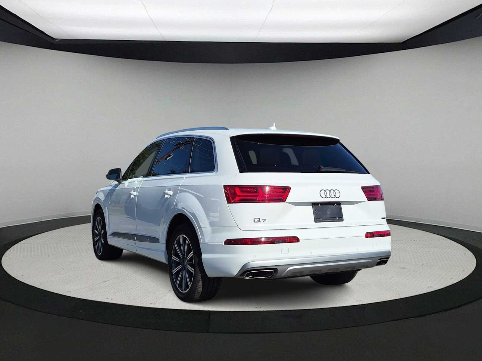 2019 Audi Q7 Base