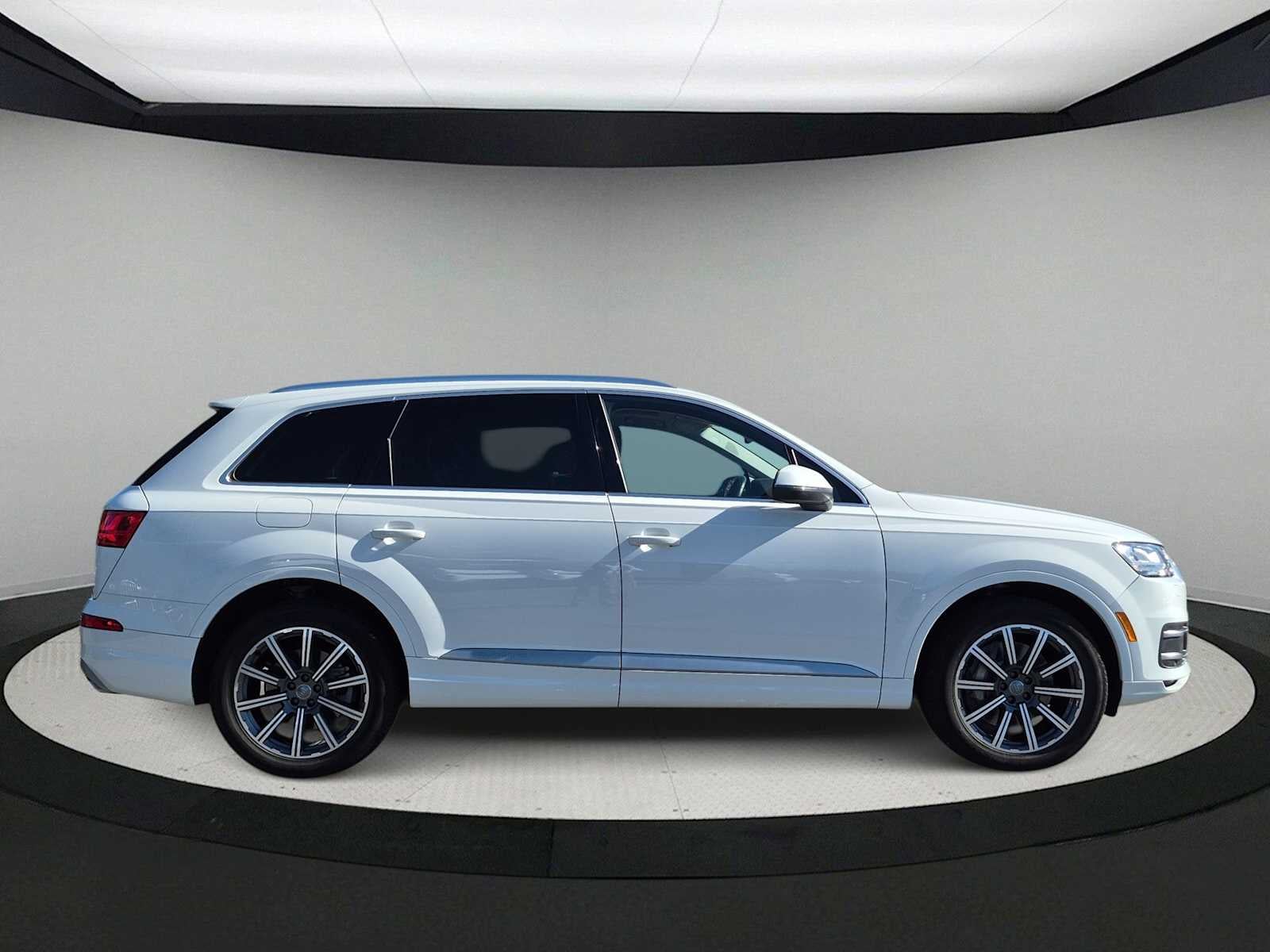 2019 Audi Q7 Base