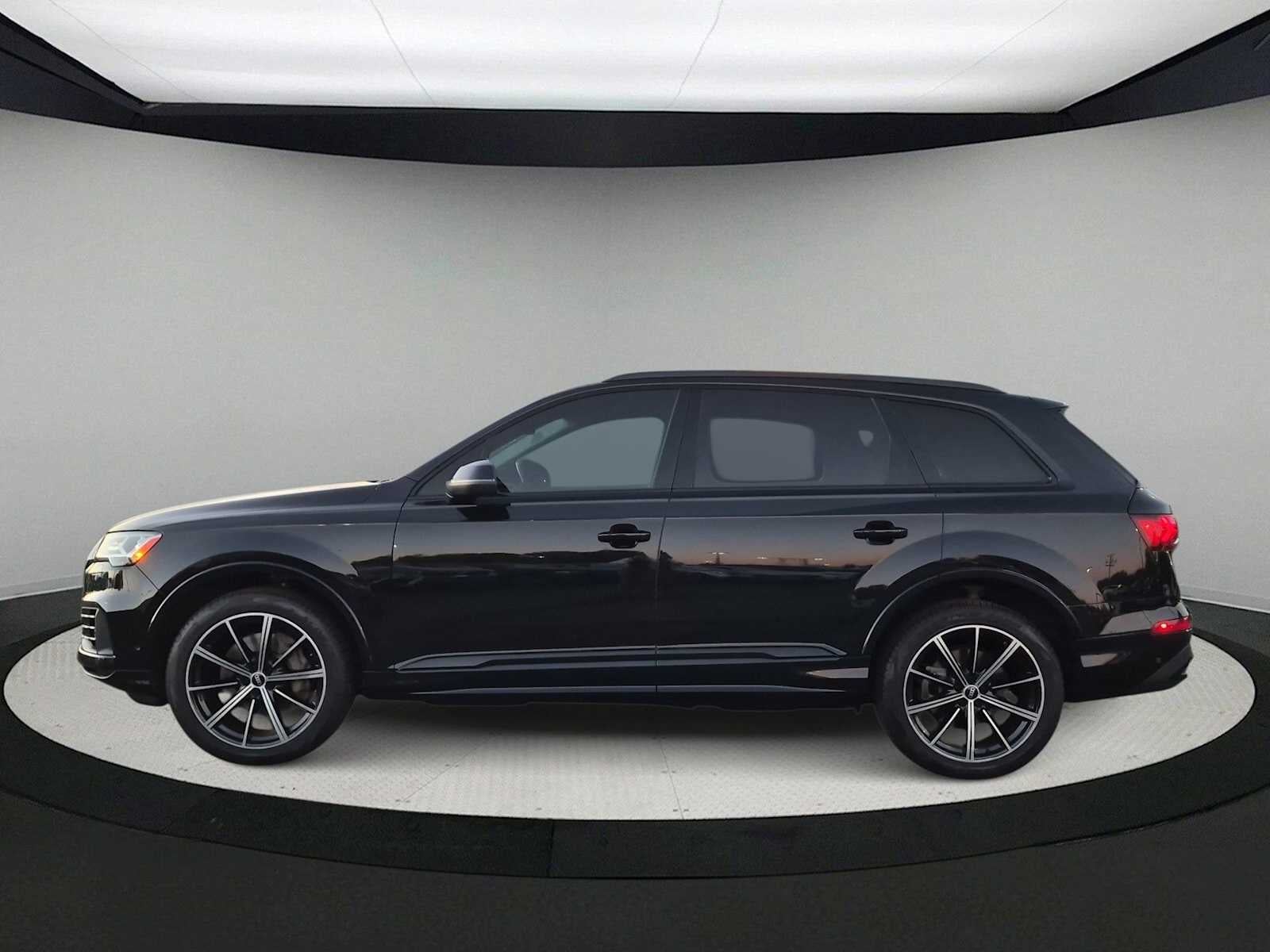 2021 Audi Q7 Premium Plus