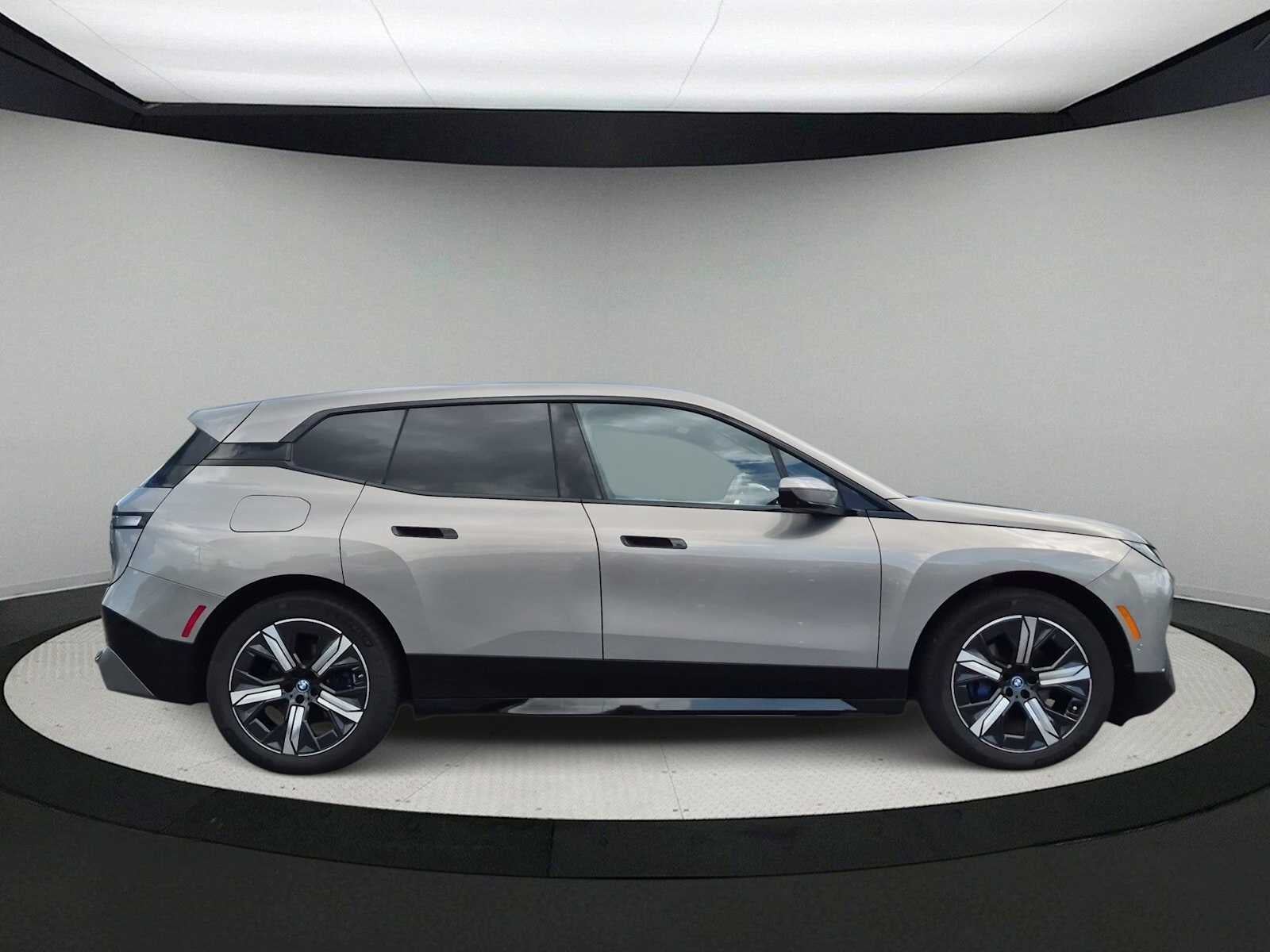 2024 BMW iX xDrive50
