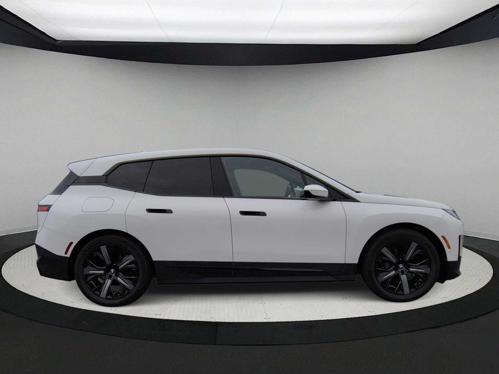 2022 BMW iX xDrive50