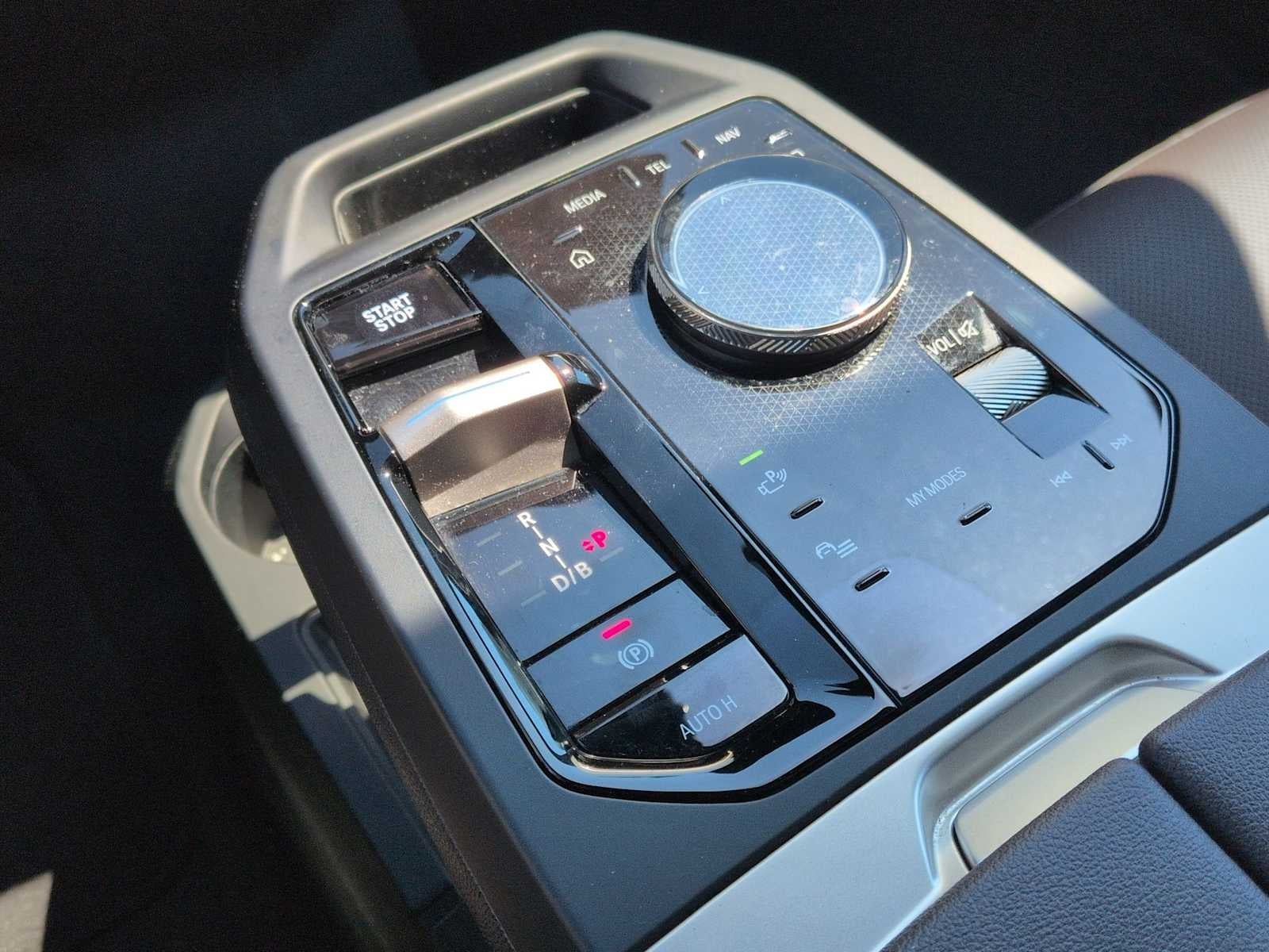 2024 BMW iX xDrive50