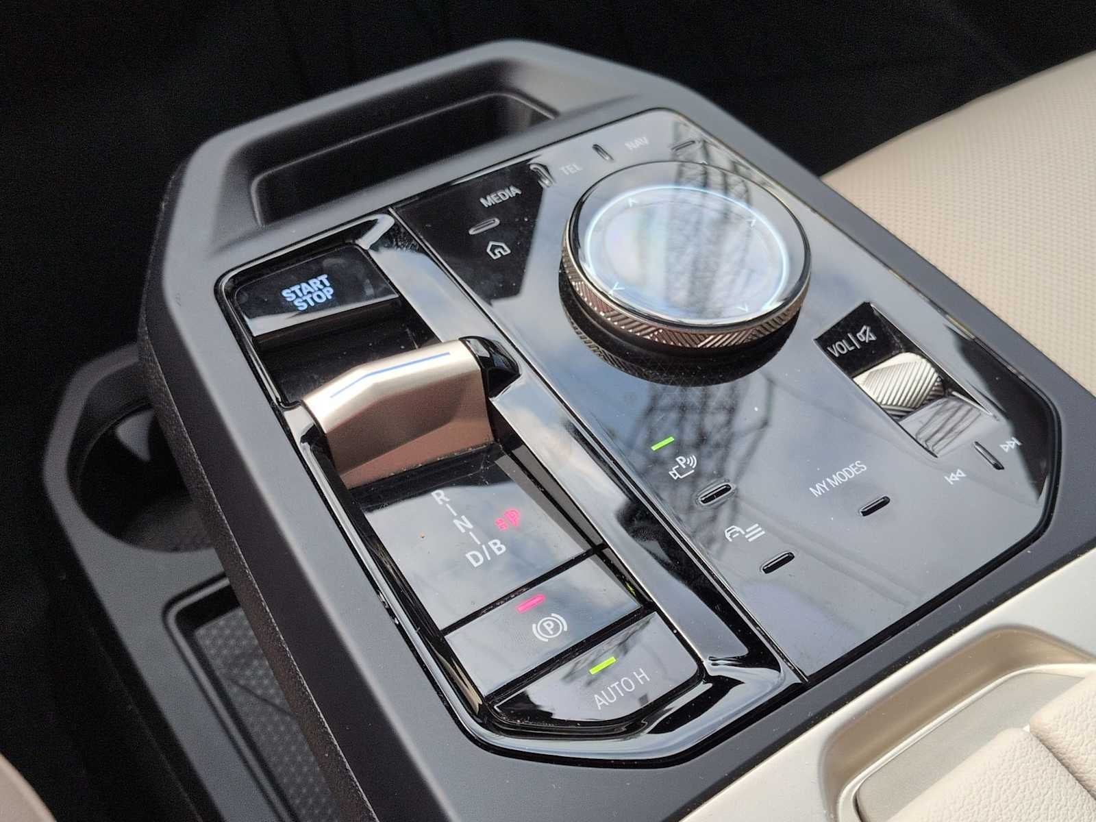 2024 BMW iX xDrive50
