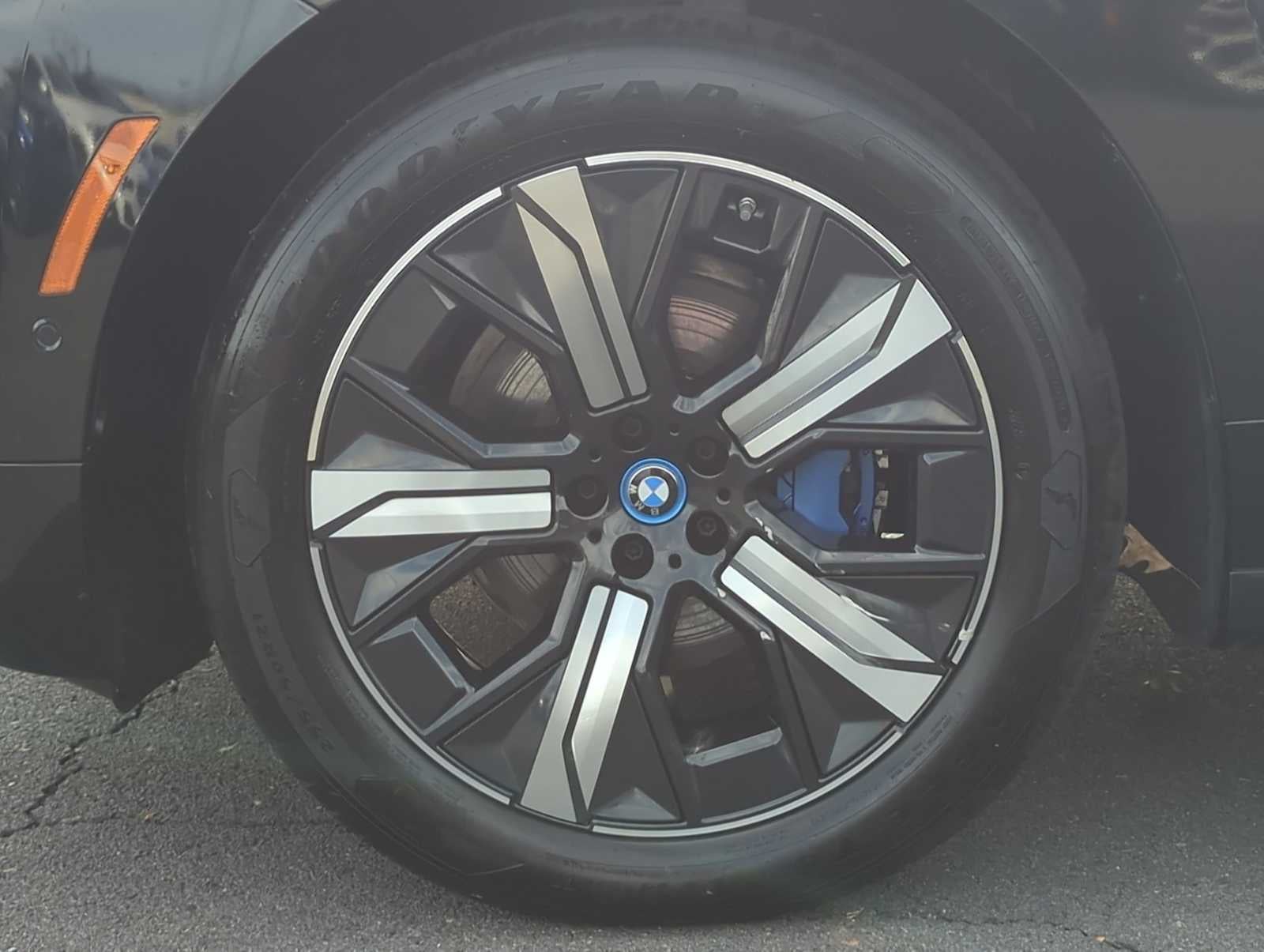 2025 BMW iX xDrive50 xDrive50