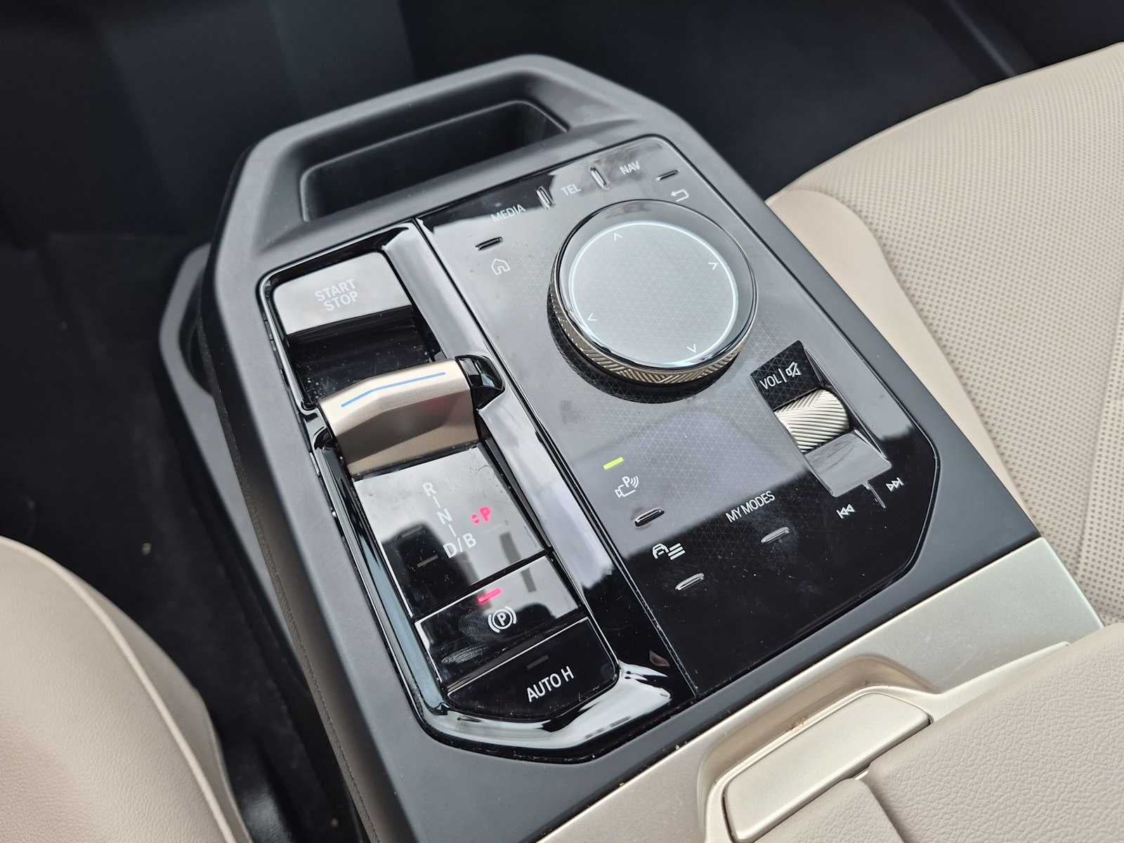 2024 BMW iX xDrive50