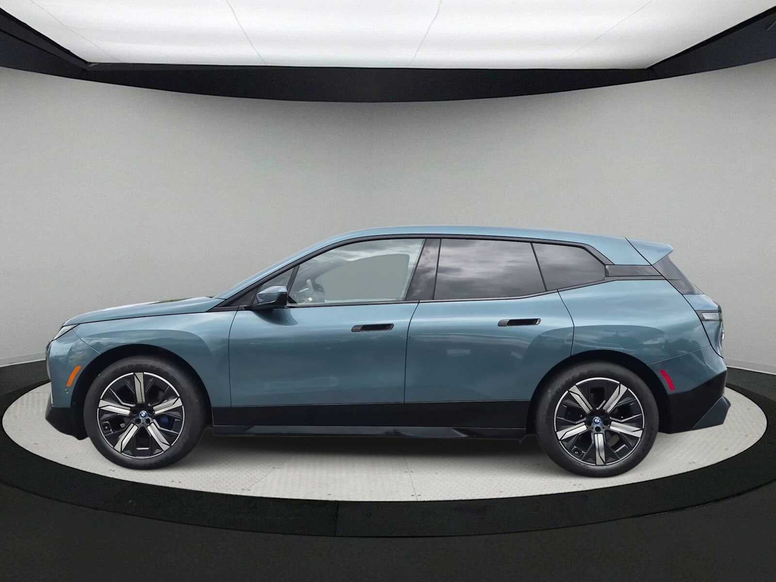 2024 BMW iX xDrive50