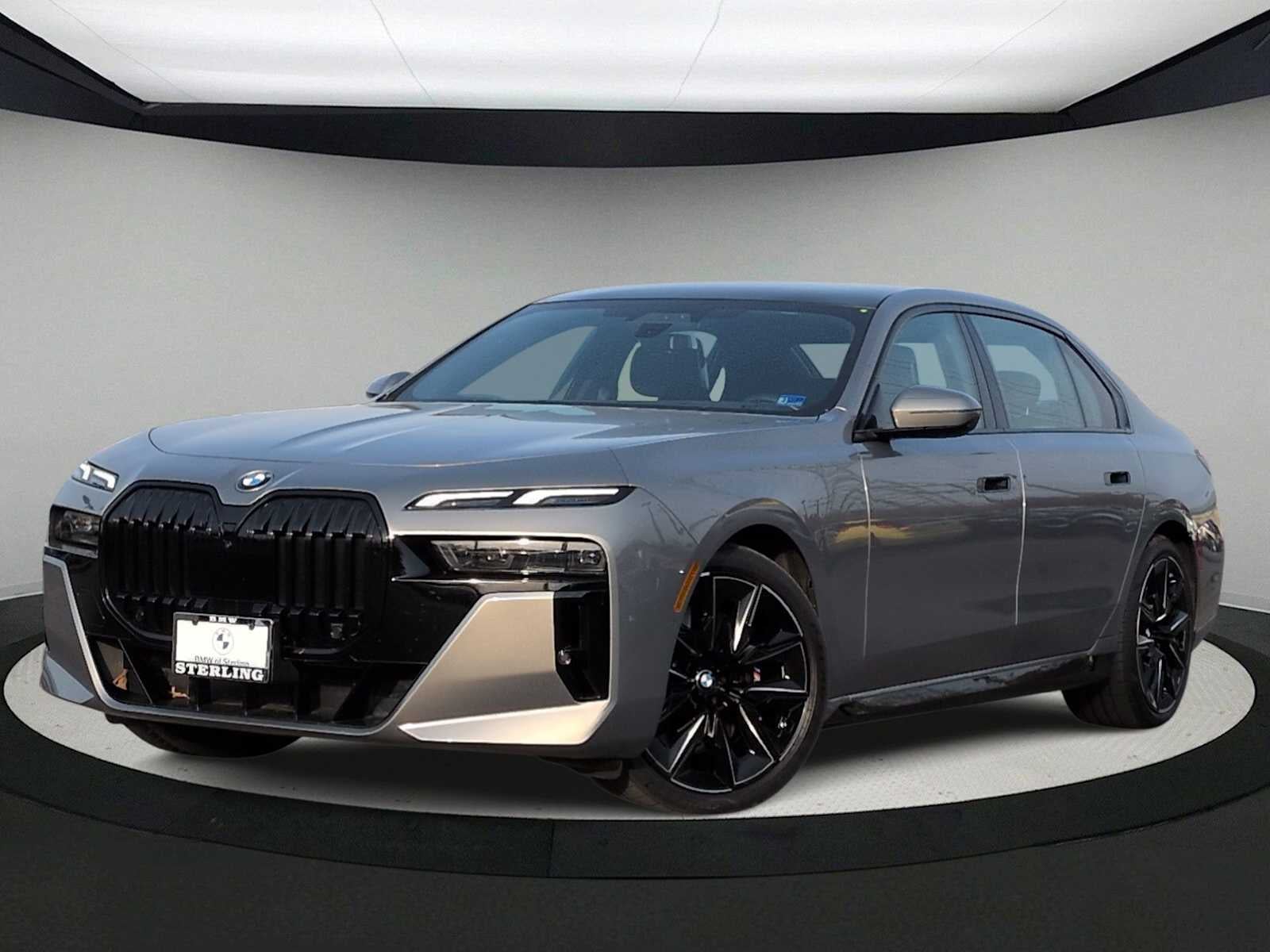 2023 BMW 7 Series 740i