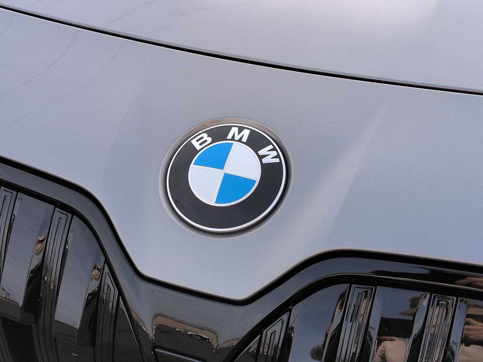 2023 BMW 7 Series 740i