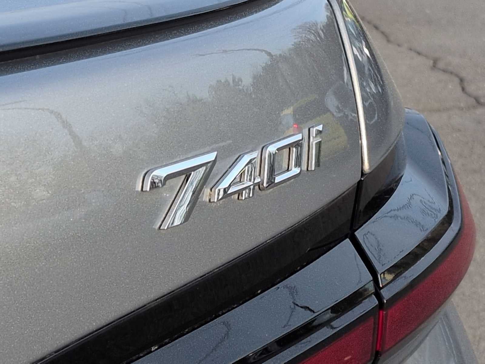 2023 BMW 7 Series 740i