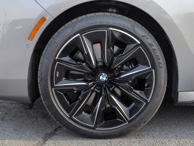 2023 BMW 7 Series 740i