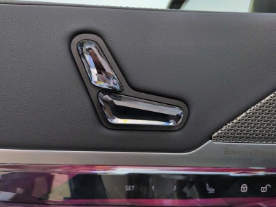 2023 BMW 7 Series 740i