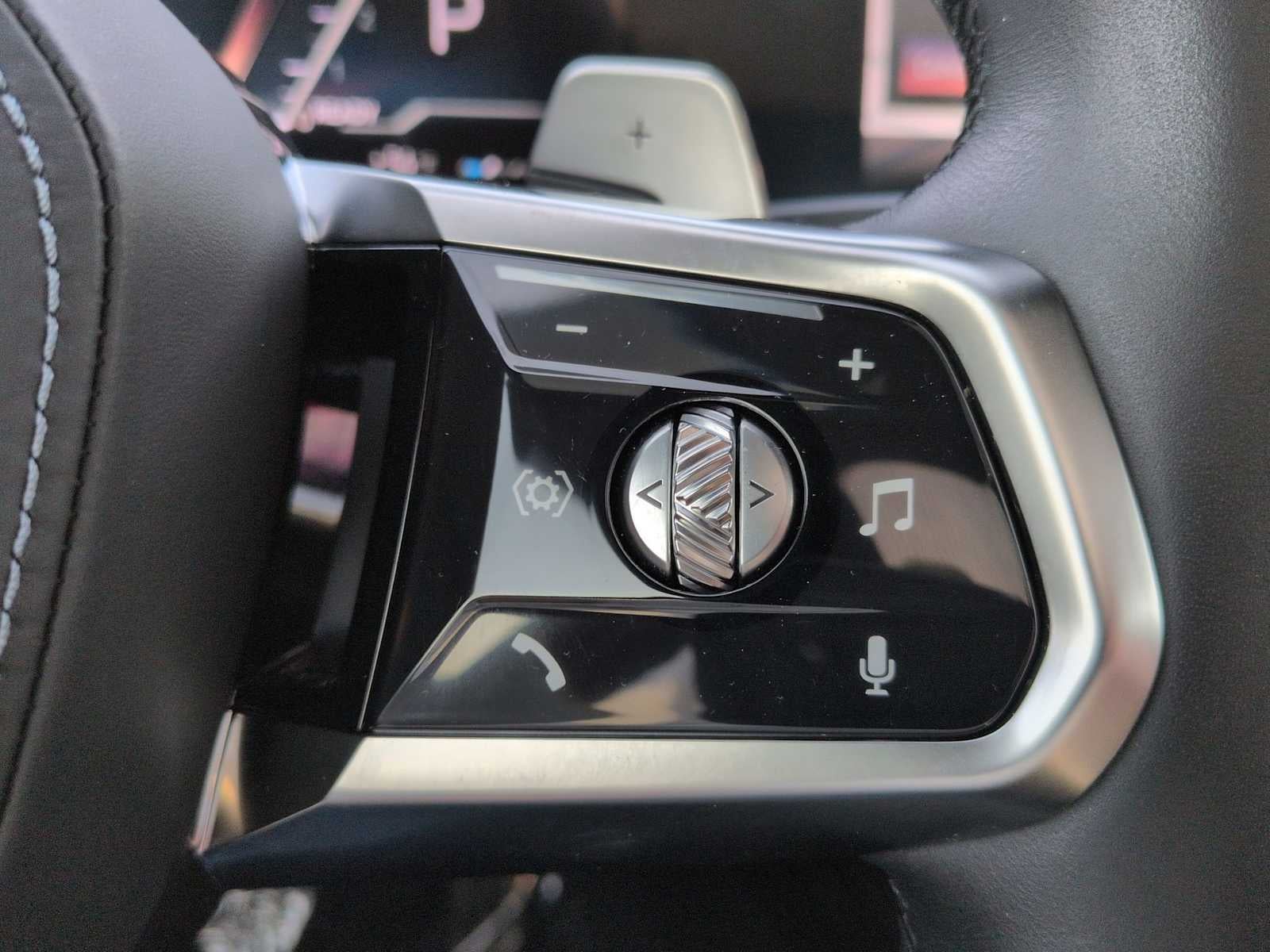 2023 BMW 7 Series 740i