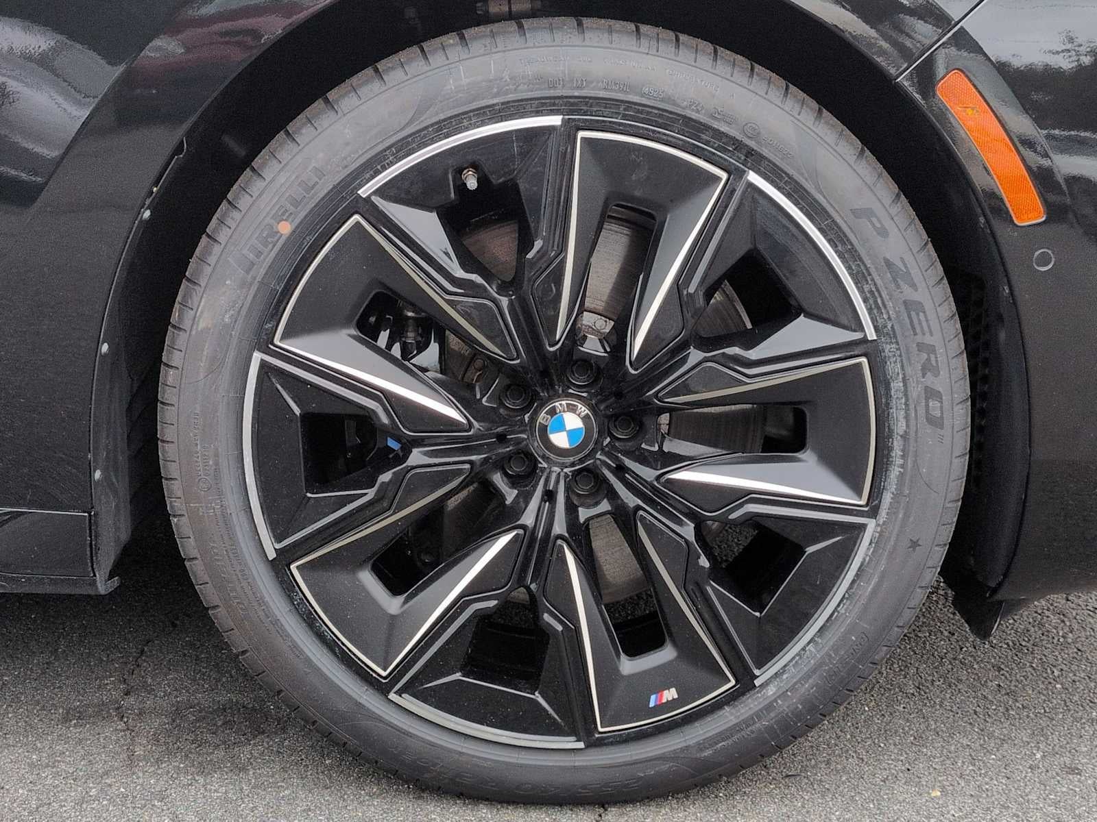 2023 BMW 7 Series 760i xDrive