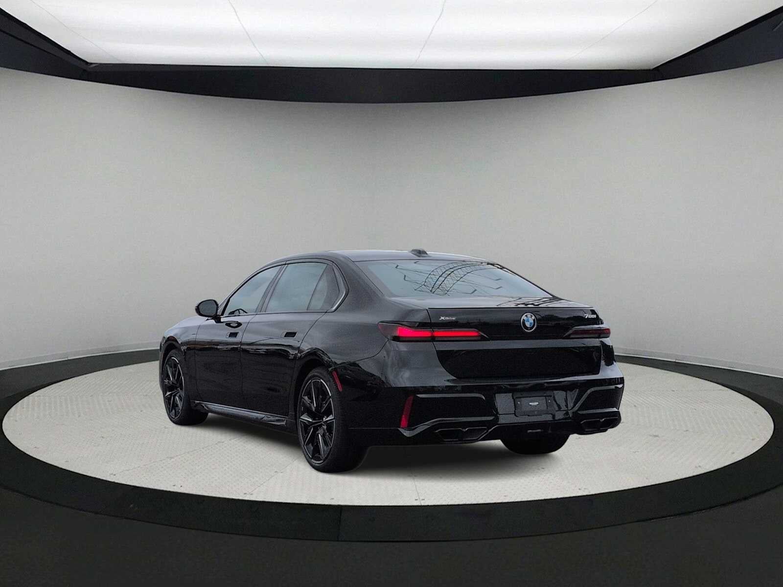 2023 BMW 7 Series 760i xDrive