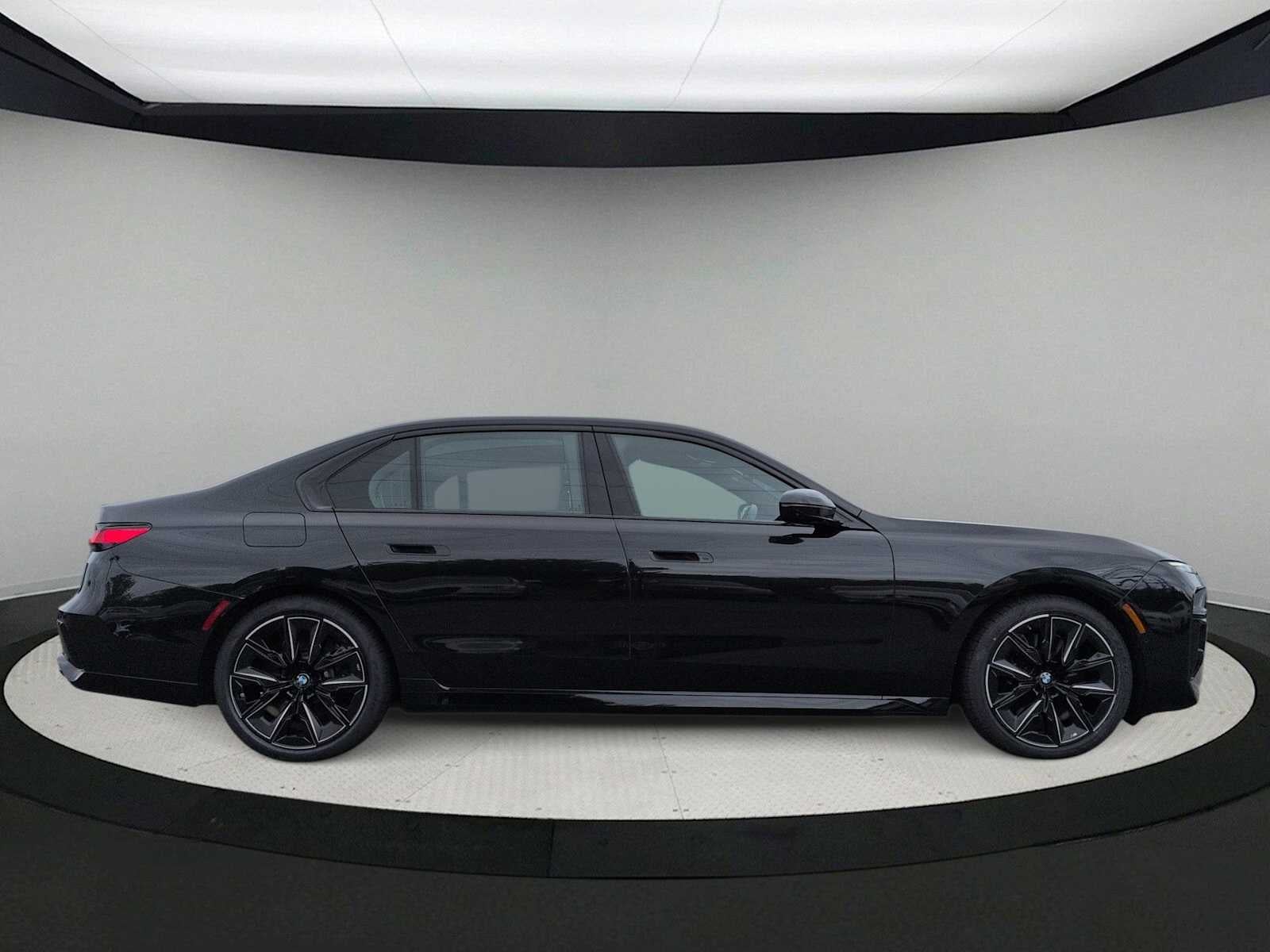 2023 BMW 7 Series 760i xDrive