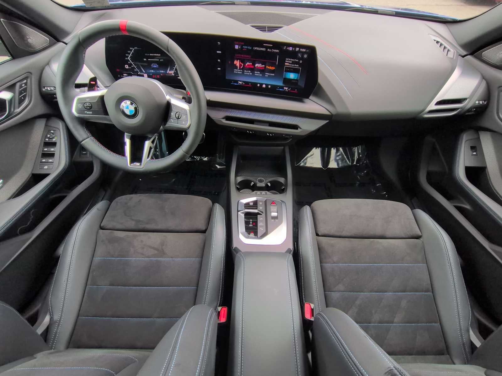 2025 BMW M235 xDrive M235 xDrive
