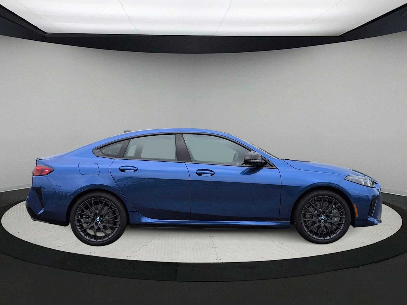 2025 BMW M235 xDrive M235 xDrive