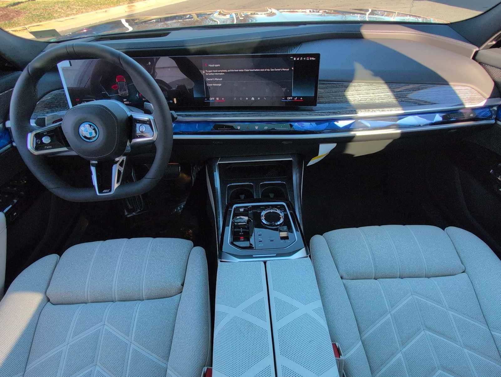 2026 BMW 7 Series 750e xDrive
