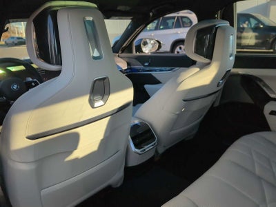 2026 BMW 7 Series 750e xDrive