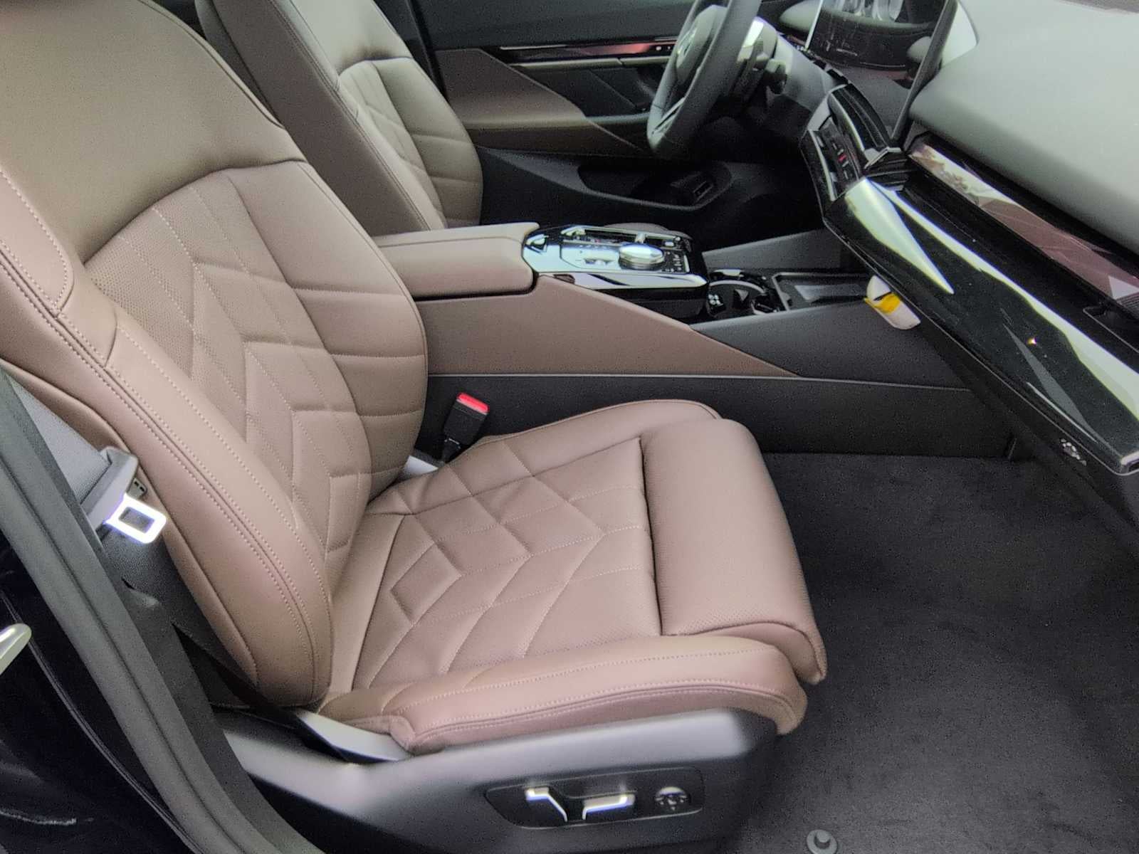 2026 BMW 5 Series 530i xDrive