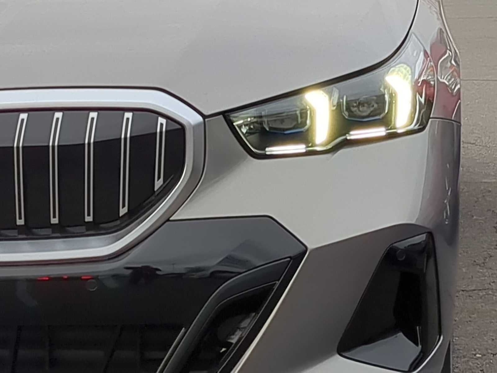 2026 BMW 5 Series 530i xDrive