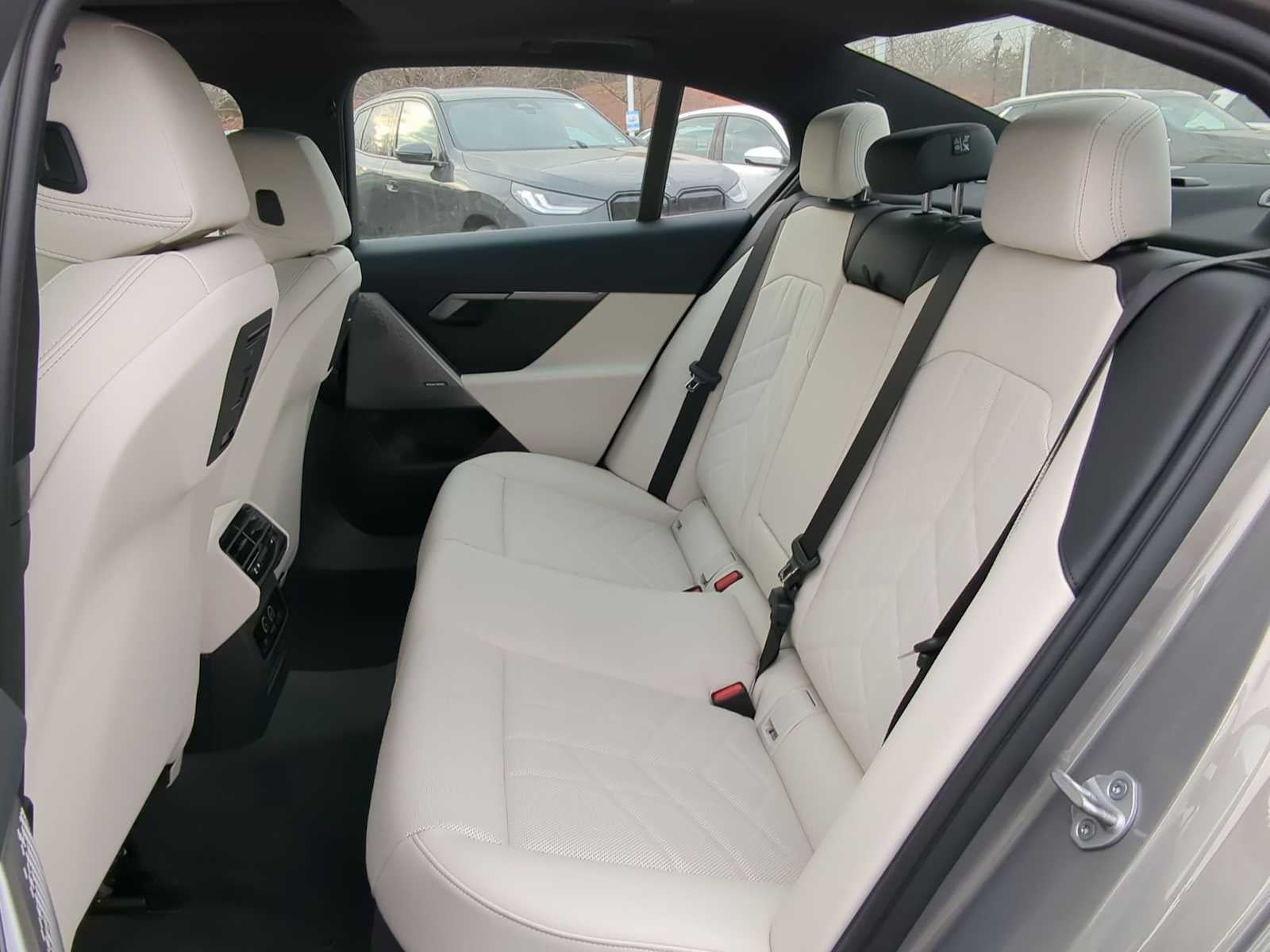 2026 BMW 5 Series 530i xDrive