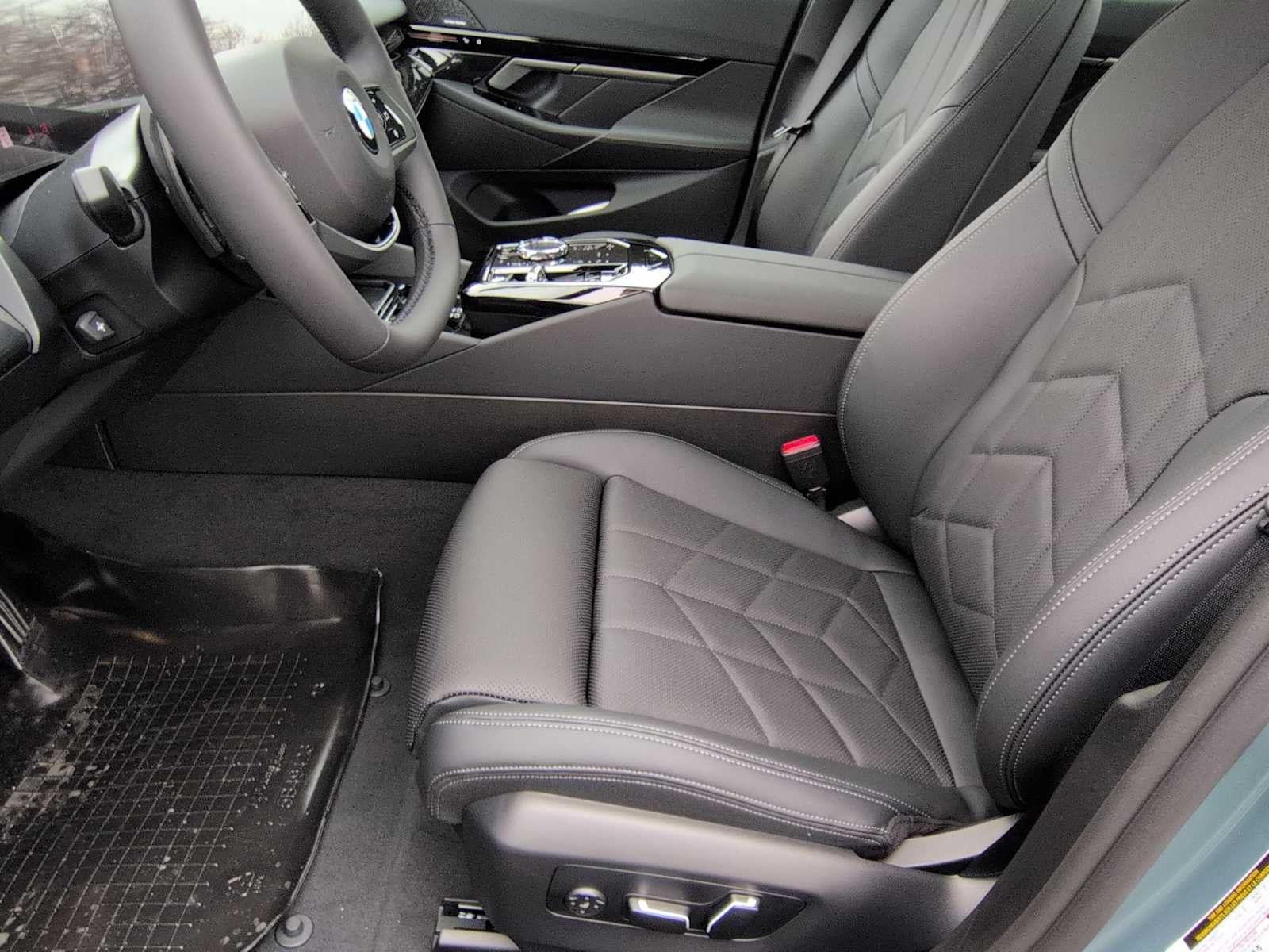 2026 BMW 5 Series 530i xDrive