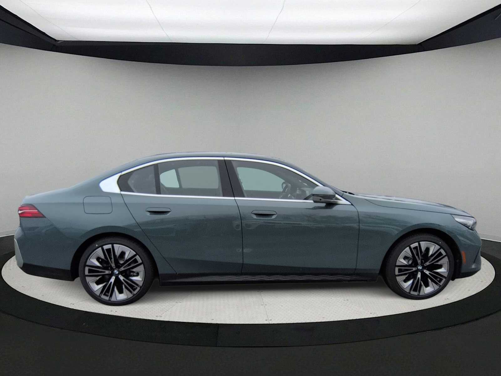 2026 BMW 5 Series 530i xDrive