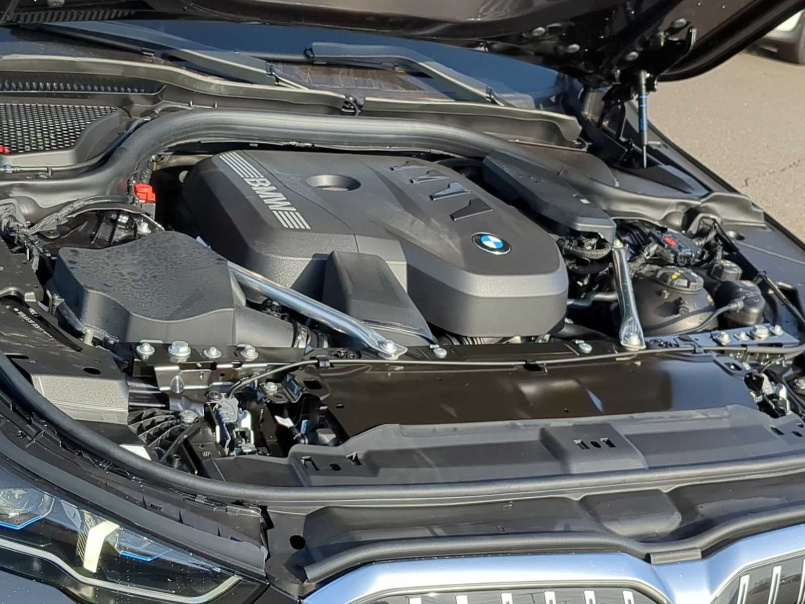 2026 BMW 5 Series 530i xDrive