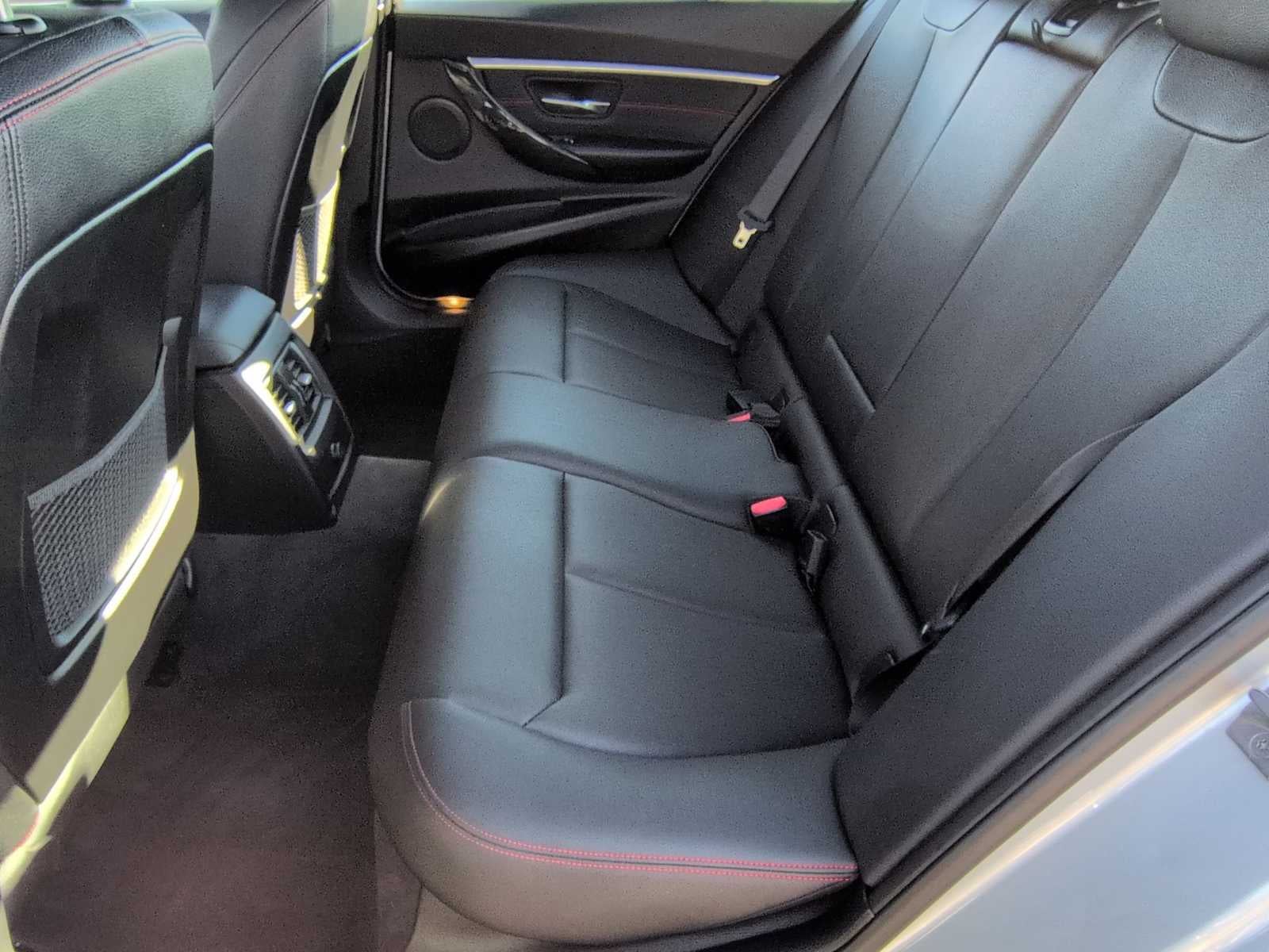 2018 BMW 3 Series 330i