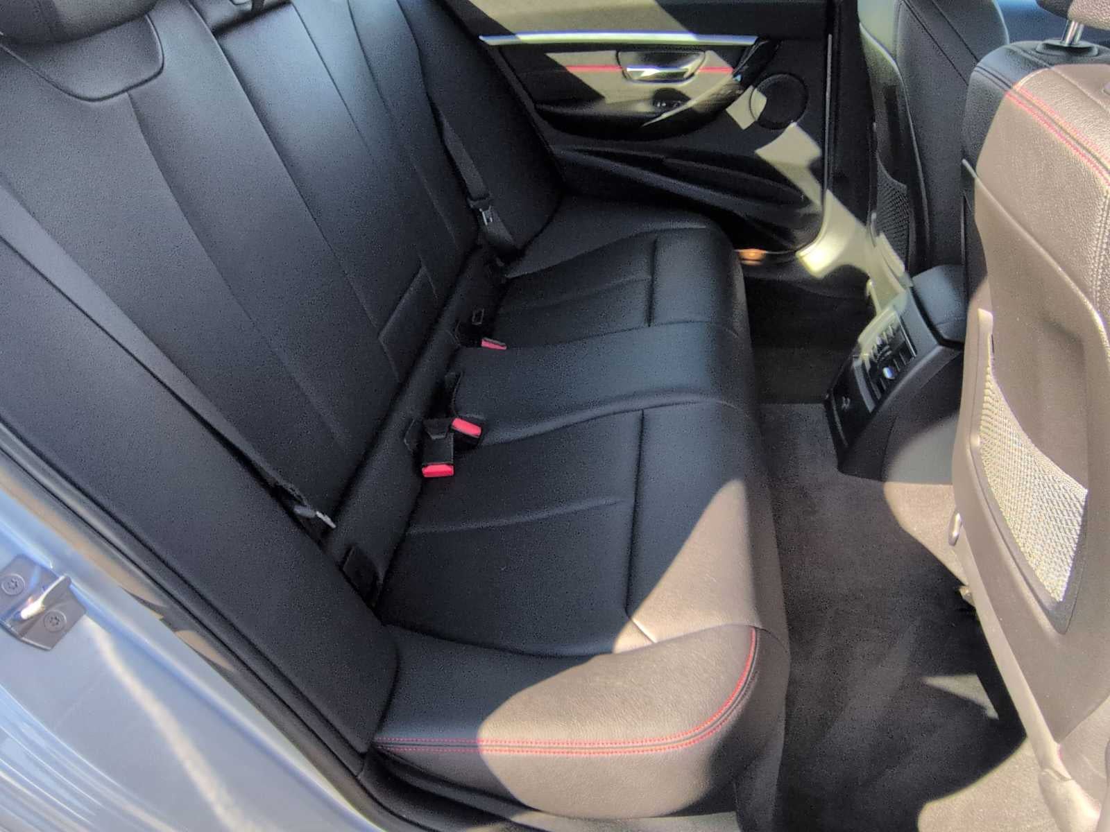 2018 BMW 3 Series 330i