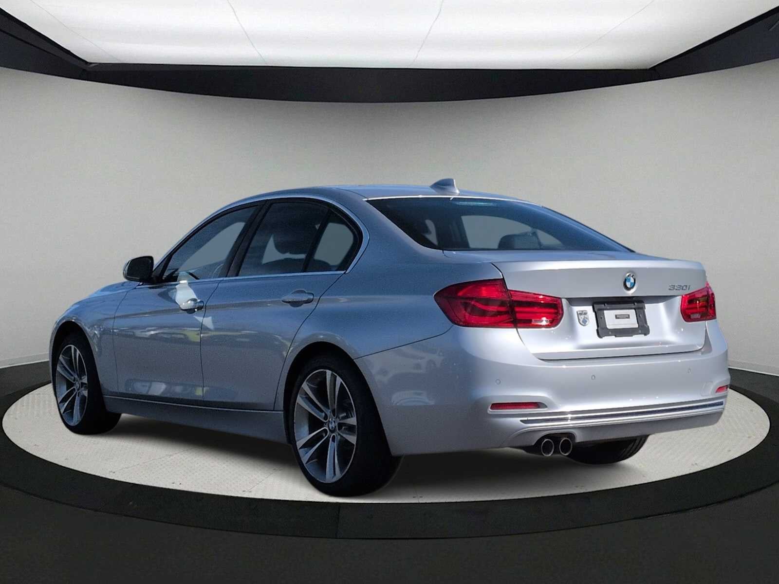 2018 BMW 3 Series 330i