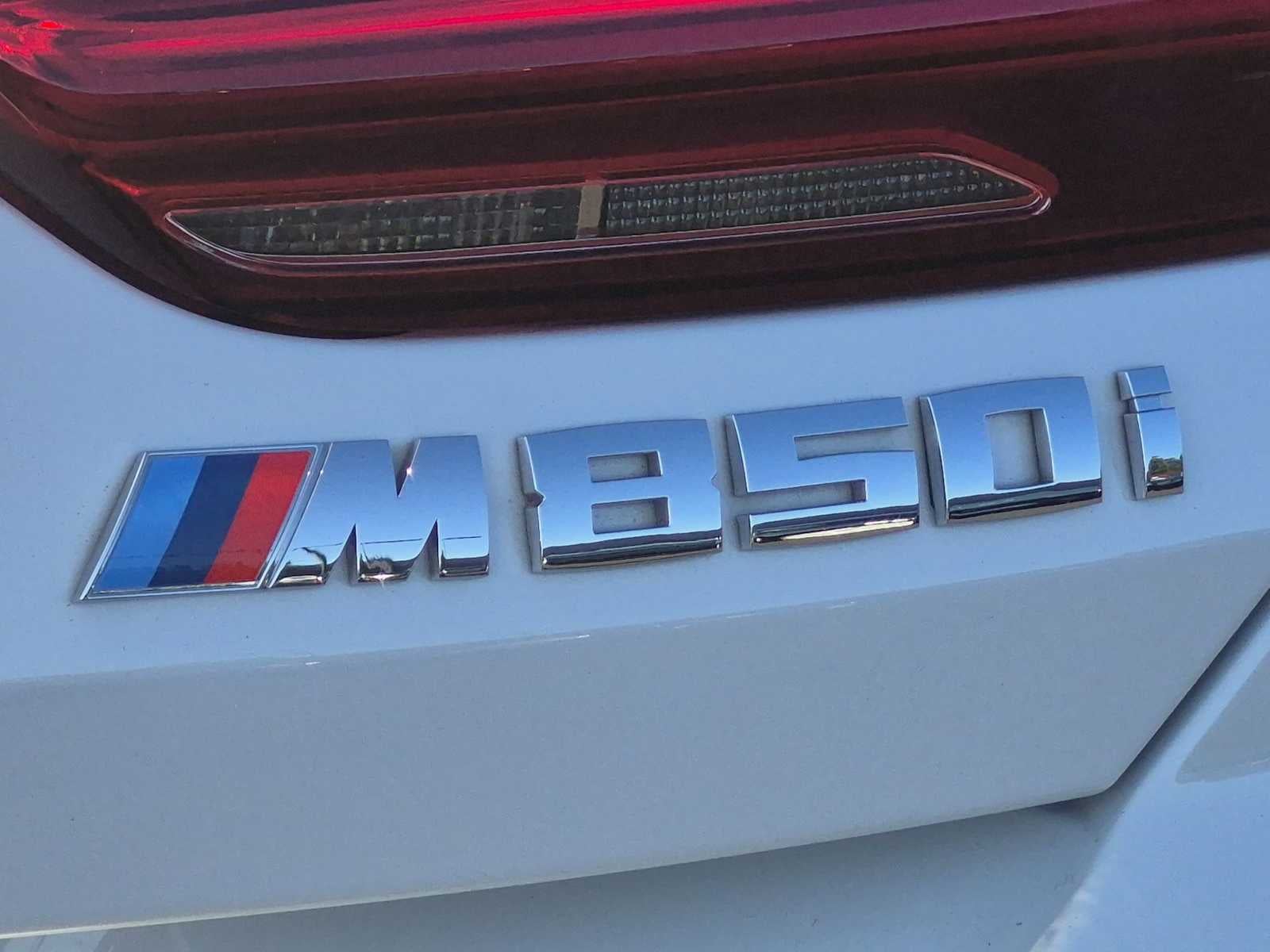 2024 BMW 8 Series M850i