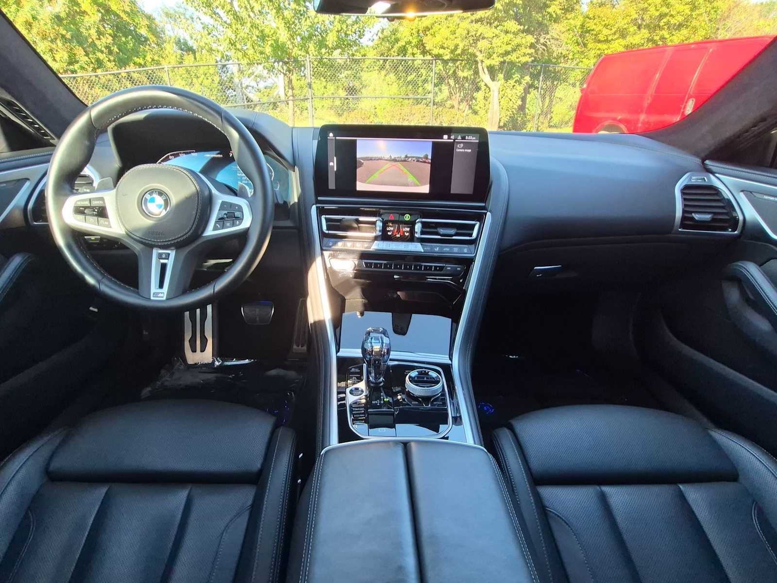 2024 BMW 8 Series M850i