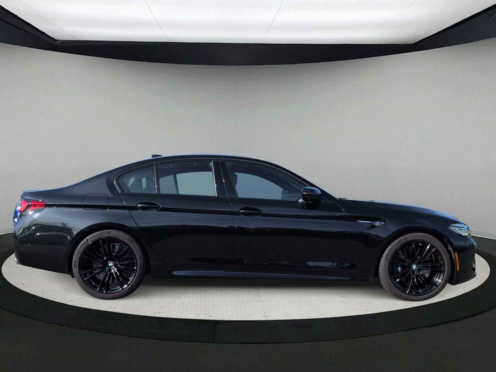 2023 BMW M5 Sedan