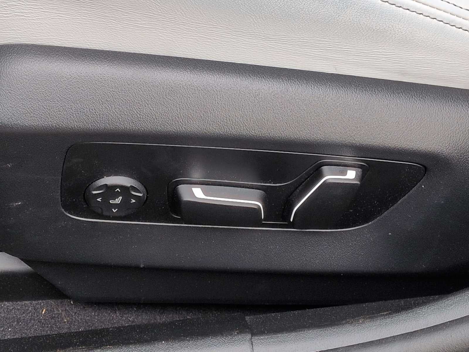 2025 BMW MModels Sedan