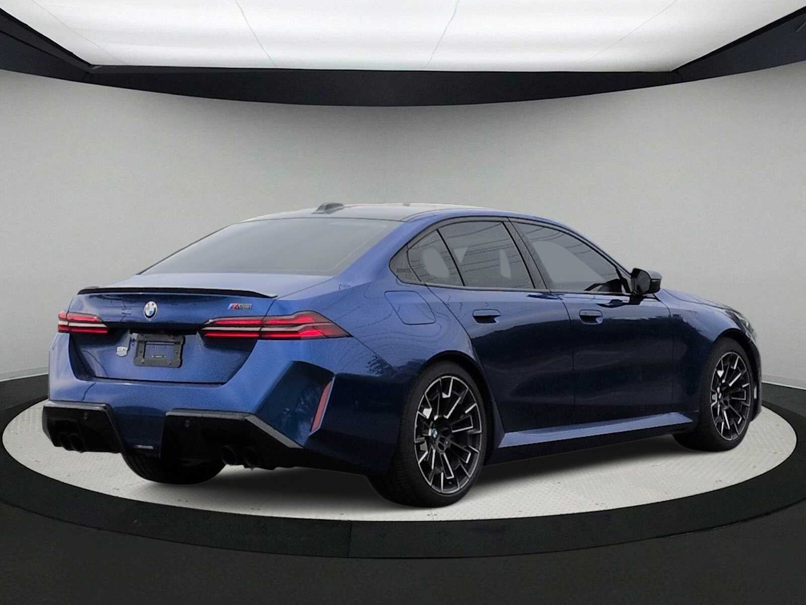 2025 BMW MModels Sedan