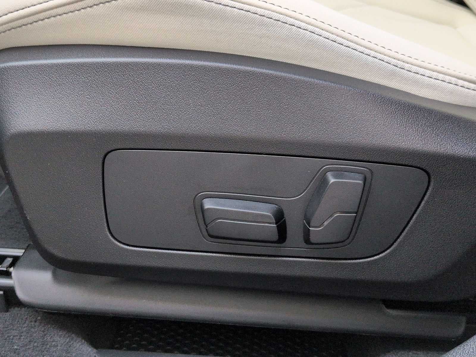 2026 BMW X2 xDrive28i xDrive28i